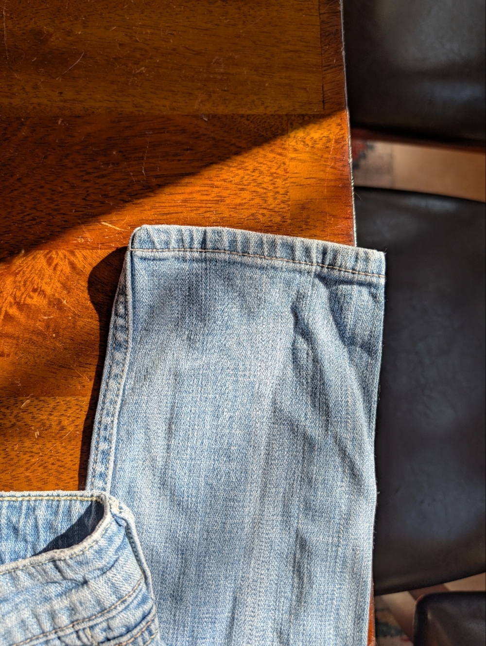 Levi Strauss Too Superlow 524 Lightwash Skinny Jeans Levi's Junior's Size 3 - Picture 8 of 10